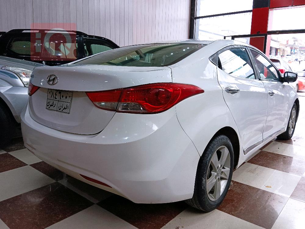 هیوندای ئەلەنترا